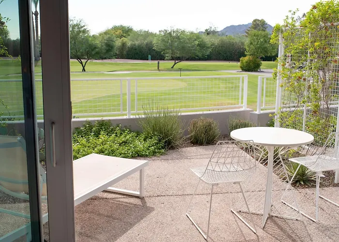 Mountain Shadows Scottsdale Resort 5*